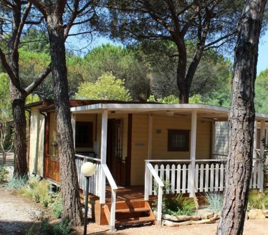 Camping I Melograni Marina Di Bibbona Exterior photo