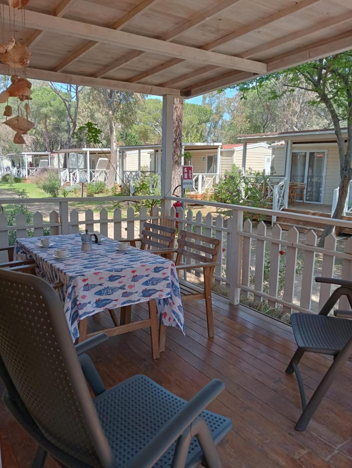 Camping I Melograni Marina Di Bibbona Exterior photo